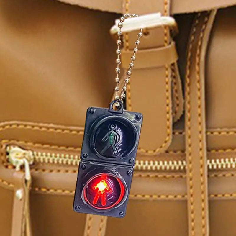 Creative Traffic Light LED Pedestrian Signal Key Ring – Novel Keychain for Kids & Adults
