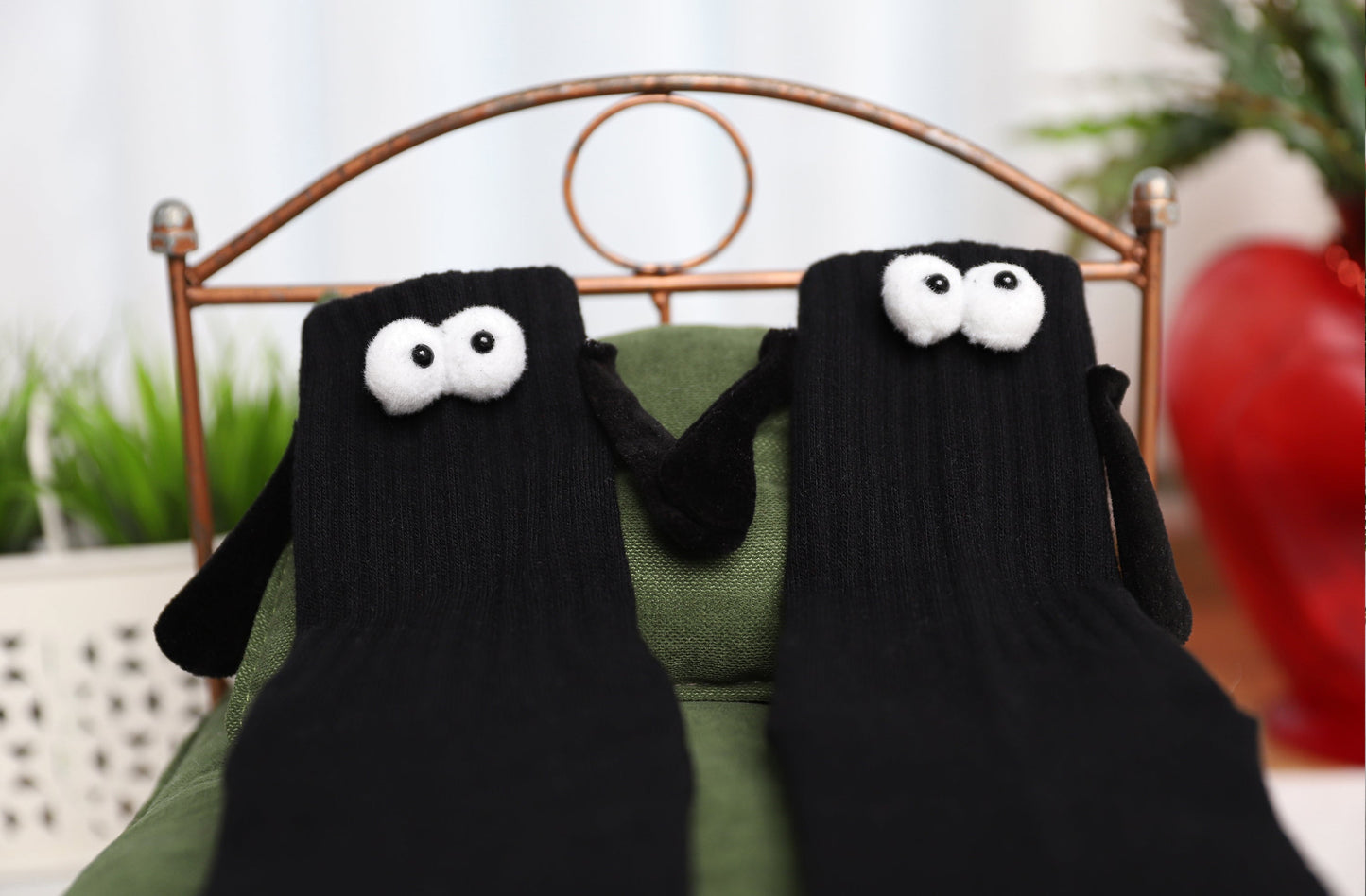 Magnetic Matching Couple Socks 1 Pair Funny Romantic Gift Unisex Size 5-10