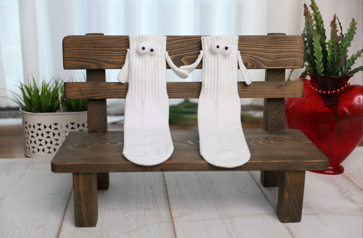 Magnetic Couple Socks White 1 Pair Matching Holding Hands Gift Size 5-10 Unisex